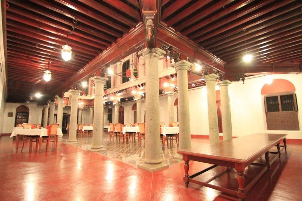 Chidambara Vilas - A Luxury Heritage Resort Kanadukattan Luaran gambar